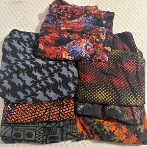 7 pairs of Lu La Roe Leggings